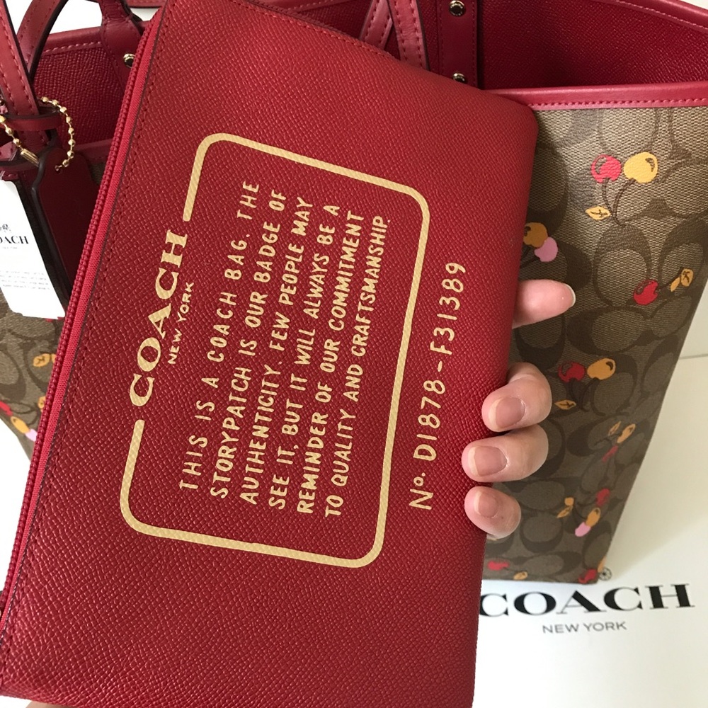 💦🌸coach reversible tote🌸shoulder bag/large - Picture 4 of 8